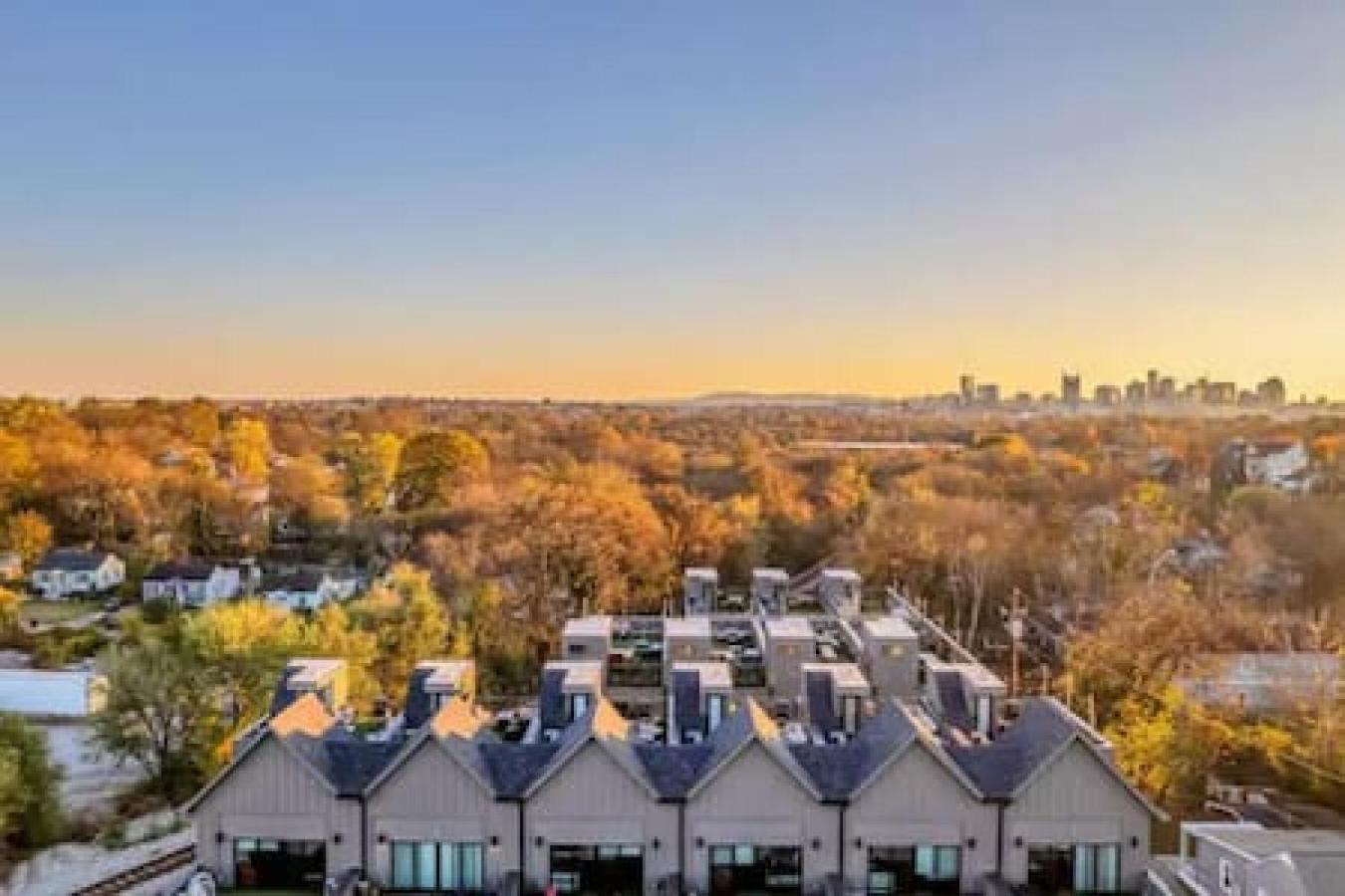 Spacious Home With Large Patio Rooftop Deck And Garage Nashville Exteriör bild